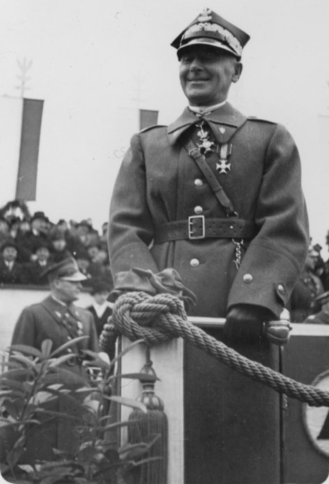 Эдвард Ридз-Смиглы 2 декабря 1941 года в Варшаве