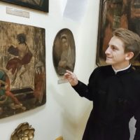 Евгений Жук, помимо экскурсионной работы, занимается исследованием богатой истории Жировичского монастыря.