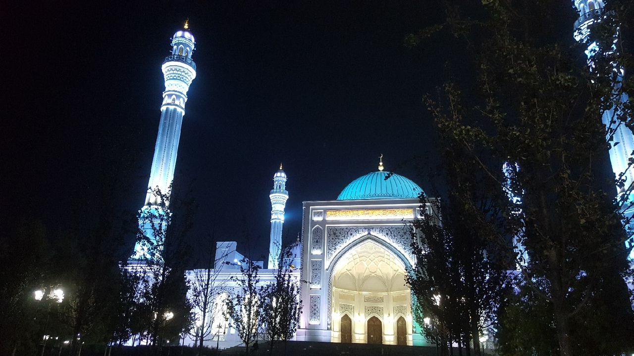 Крупнейшая мечеть Европы находится в чеченском городе Шали