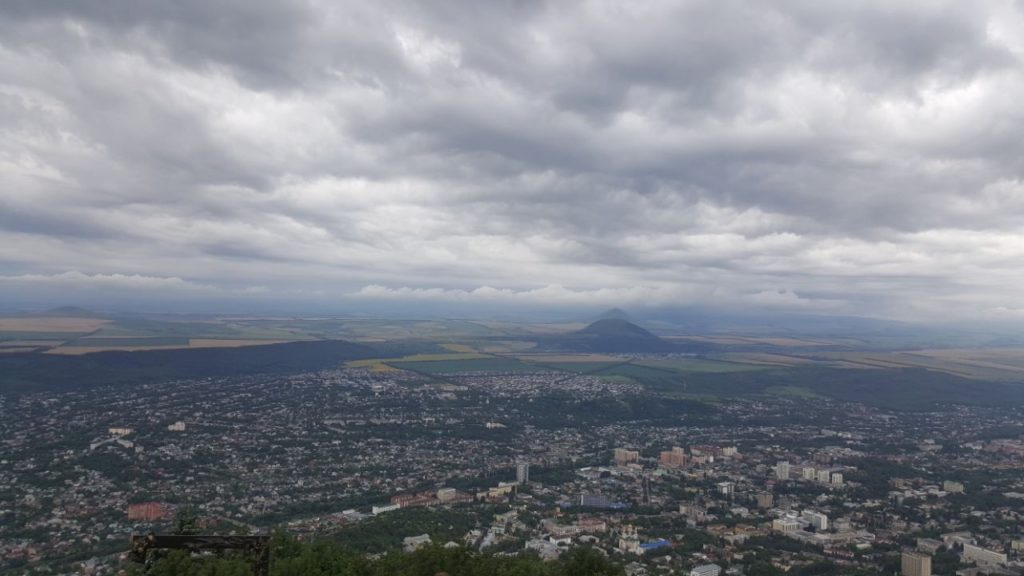 Вид на Пятигорск с горы Машук
